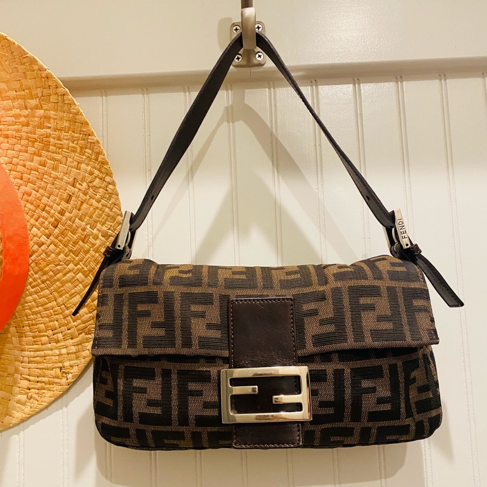 Authentic Fendi Zucca FF Baguette Shoulder Handbag Purse & Dust Bag Pre-owned